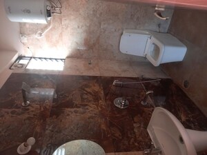 Bathroom in 3 BHK Apartment at St Thomas Town – for Rent