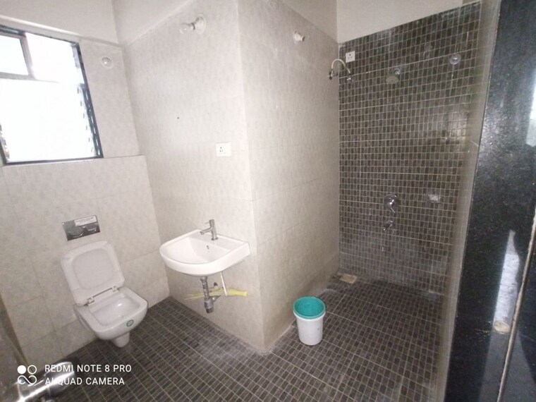 Bathroom, mayur colony 3 Bedroom 1455 Sq.Ft. Apartment In Mayur Colony Pune 10167014