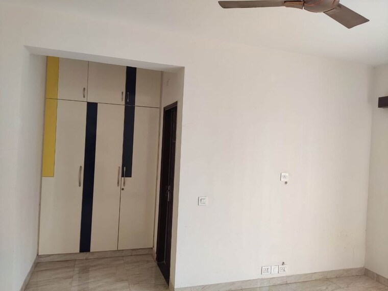 Room, unitech-the-residences-gurgaon 2 Bedroom 1097 Sq.Ft. Apartment In Sector 33 Gurgaon 10167024