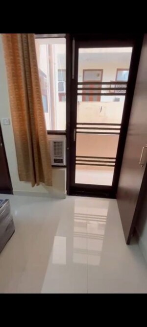 Bathroom in 2 BHK Builder Floor at Sector 46 – for Rent