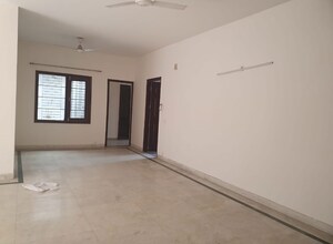 4 BHK Builder Floor For Rent in South City 2