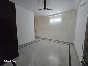 Room in 1 BHK Apartment at Chattarpur – for Rent