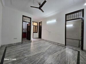 Room in 1 BHK Apartment at Chattarpur – for Rent