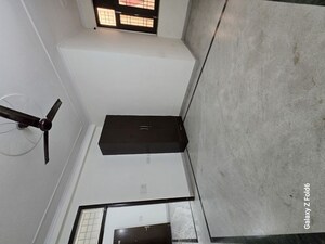 Furnished Amenities in 1 BHK Apartment at Chattarpur – for Rent