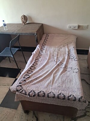 Bedroom in  Pg at Vashi Sector 28 – for Rent