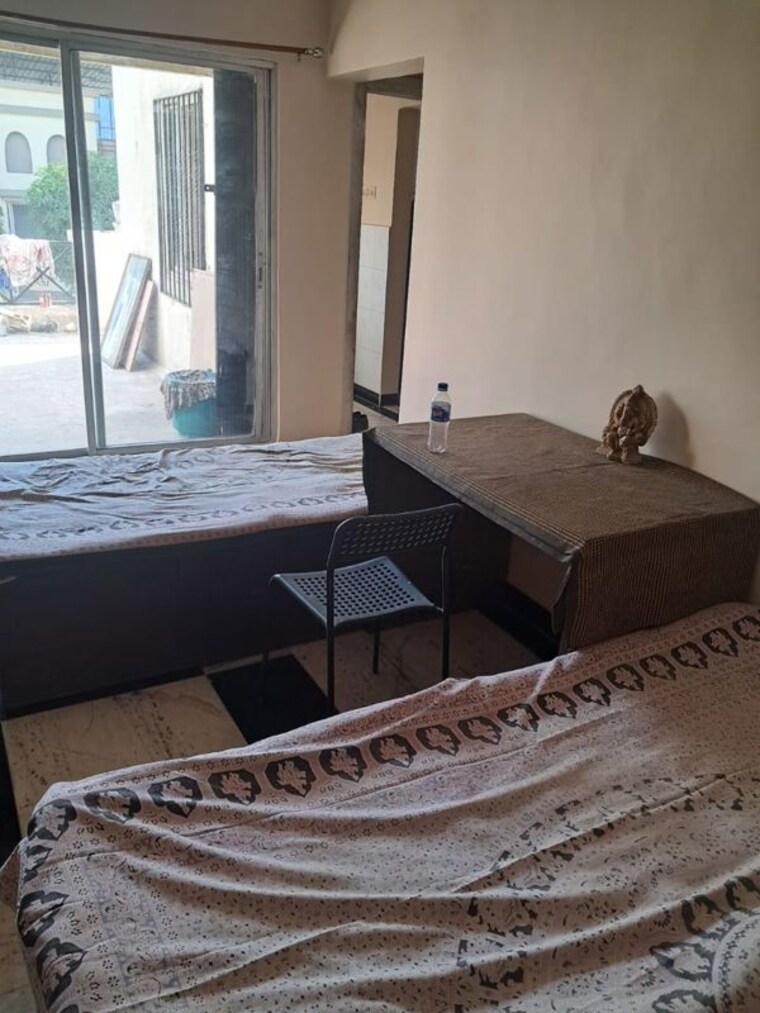 Bedroom, vashi sector 28 Pg For Boys In Vashi Sector 28 10167036