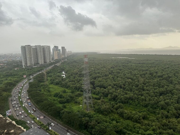 Master Bedroom, kshitij-chs-sanpada 3.5 Bedroom 3000 Sq.Ft. Apartment In Sanpada Navi Mumbai 9260362