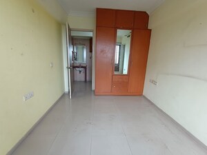 Room in 3 BHK Apartment at Kopar Khairane – for Sale