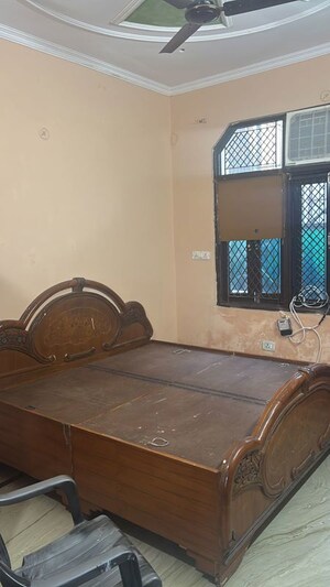 Furnished Amenities in 1 BHK Builder Floor at Alpha Ii Greater Noida – for Rent