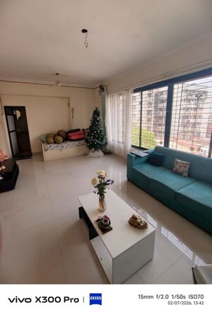 Living Room in 1.5 BHK Apartment at Chandiwala Pearl Heaven, Andheri East – for Rent