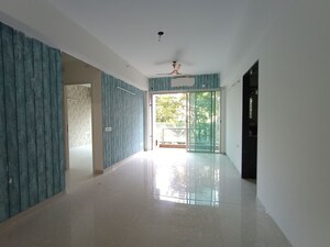 Room in 2 BHK Apartment at L And T Seawoods Residences, Seawoods – for Sale