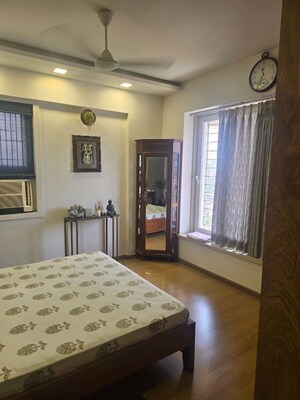 Bedroom in 5 BHK Apartment at Neelsidhi Tower, Vashi Sector 9 – for Sale