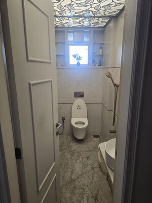 Bathroom in 5 BHK Apartment at Neelsidhi Tower, Vashi Sector 9 – for Sale