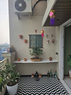 5 BHK Apartment For Sale in Neelsidhi Tower