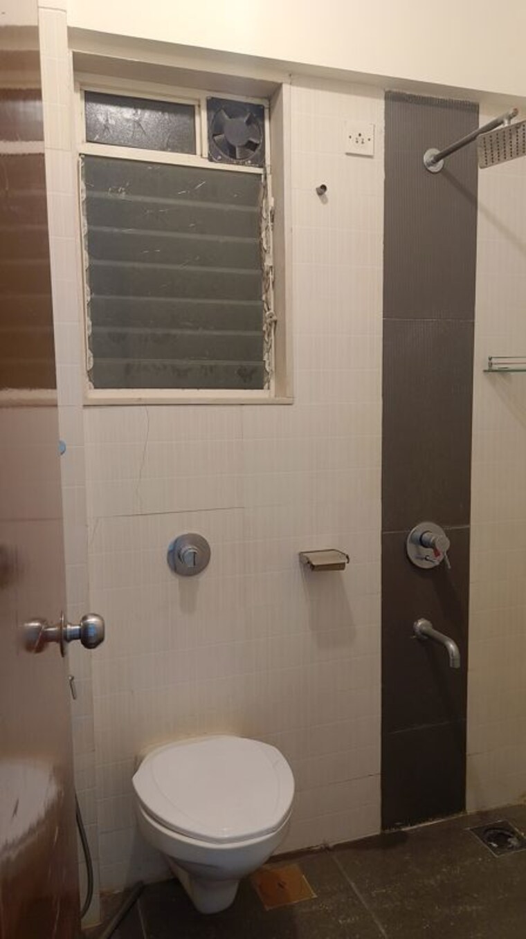 Bathroom, dosti-daffodil 1 Bedroom 405 Sq.Ft. Apartment In Wadala East Mumbai 10167080