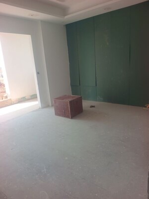 Master Bedroom in 3 BHK Apartment at Aurum Alumni Bliss, Sector 22d Yamuna Expressway – for Sale