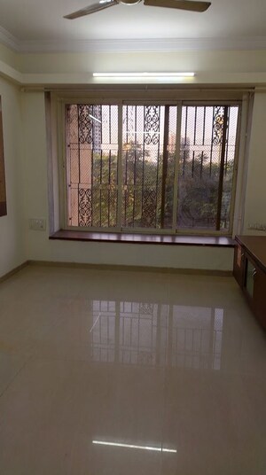 2 BHK Apartment For Sale in Dosti Florentine, Wadala