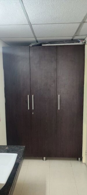 Room in 3.5 BHK Apartment at Bestech Park View Sanskruti, Sector 92 – for Sale