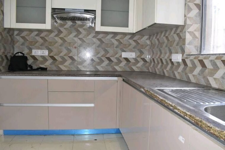 Kitchen, unitech-the-residences-gurgaon 4 Bedroom 1870 Sq.Ft. Apartment In Sector 33 Gurgaon 10167095