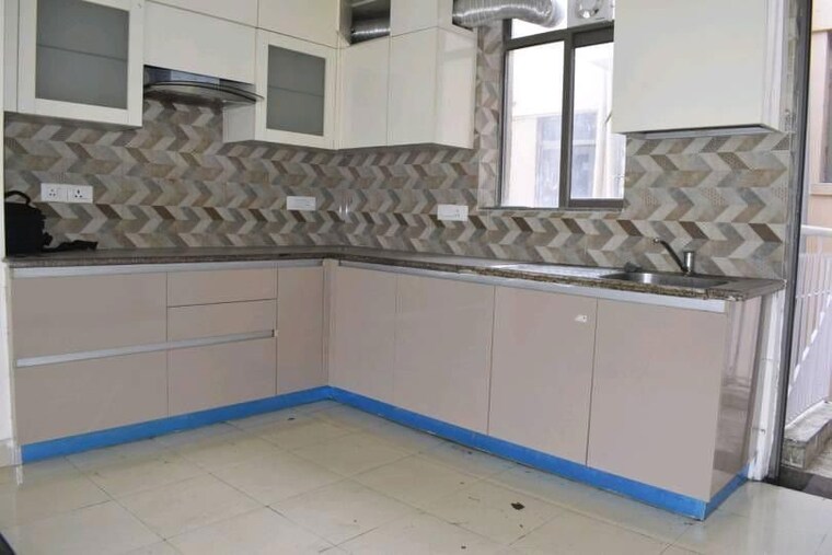 Kitchen, unitech-the-residences-gurgaon 4 Bedroom 1870 Sq.Ft. Apartment In Sector 33 Gurgaon 10167095
