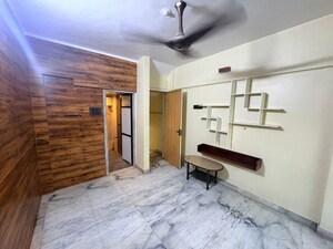 Room in 4 BHK Apartment at Jai Siyaram Apartment Sector 12, Vashi Sector 12 – for Rent
