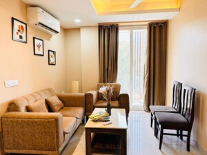 Master Bedroom in 1 BHK Builder Floor at Sector 43 – for Rent