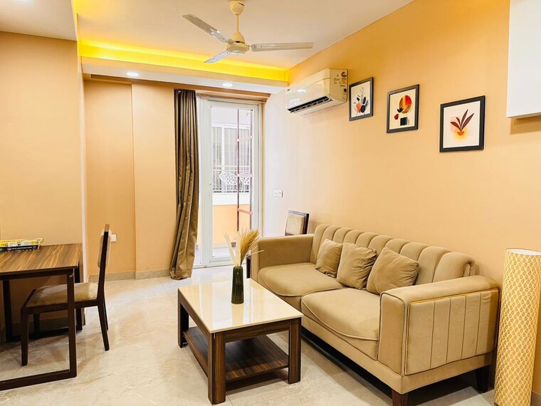 Living Room, sector 43 1 Bedroom 690 Sq.Ft. Builder Floor In Sector 43 Gurgaon 10167137