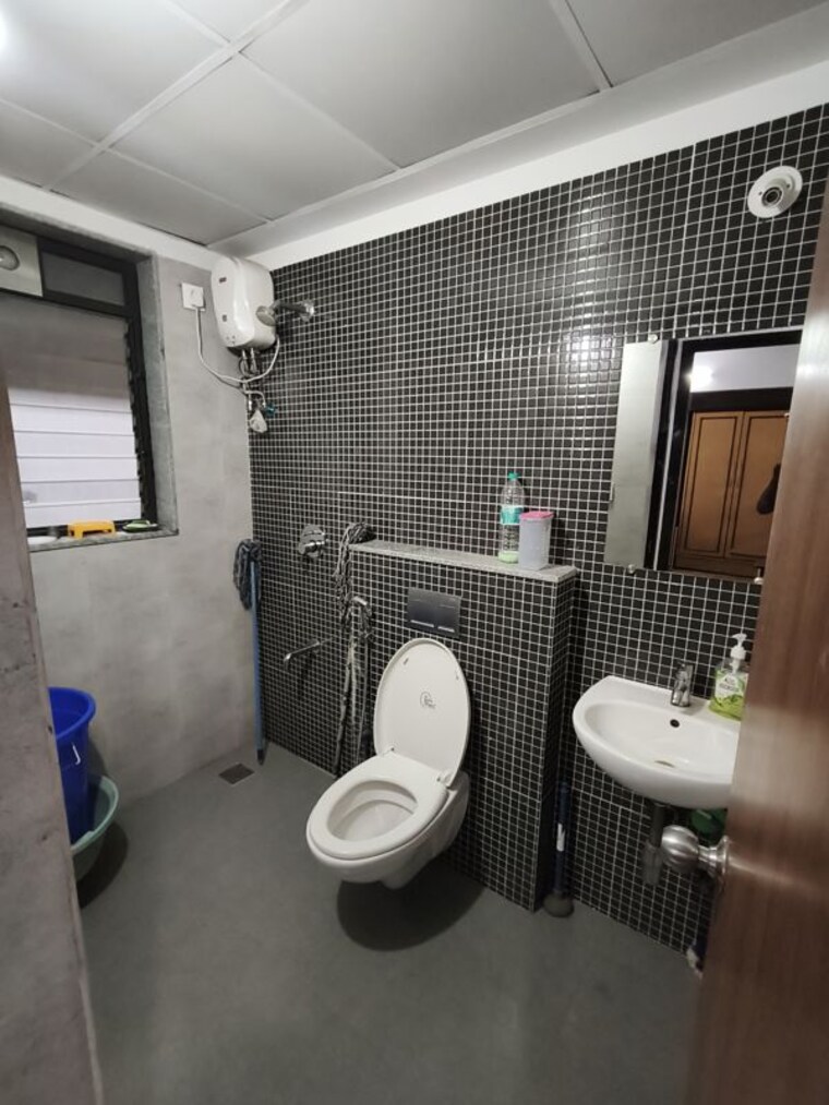Attached Bathroom, lodha-downtown 1 Bedroom 450 Sq.Ft. Apartment In Dombivli East Thane 10167139
