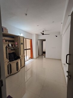 1 BHK Apartment For Sale in Lodha Downtown