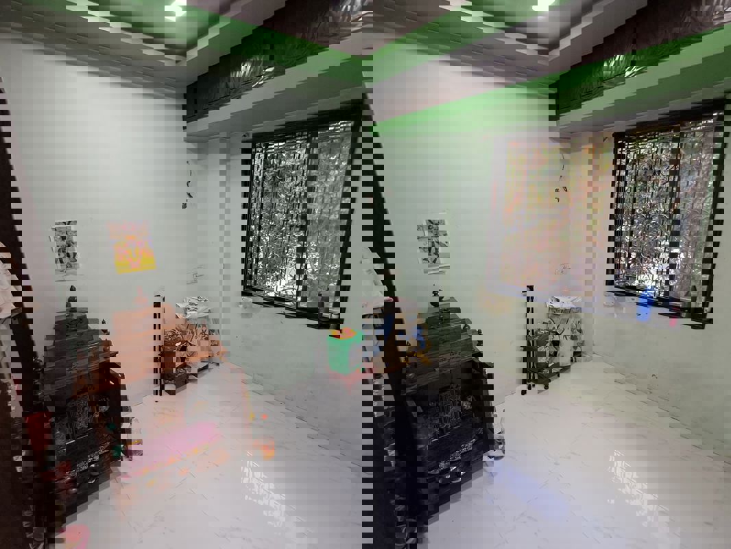 3 BHK 900 Sq.Ft. Apartment in Vrindavan CHS Goregaon West