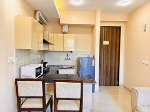 Living Room in 1 BHK Builder Floor at Sector 43 – for Rent