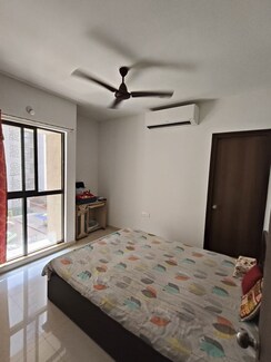 1 BHK Apartment For Rent in Lodha Downtown