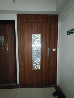 Room in 1 BHK Apartment at Lodha Downtown, Dombivli East – for Rent