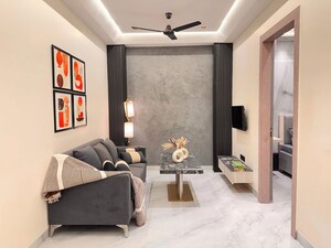 Living Room in 1 BHK Builder Floor at Sector 38 – for Rent