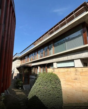 6+ BHK Villa – Exterior View View at Suncity - for Sale