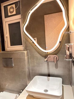 1 BHK Builder Floor For Rent in Sector 38
