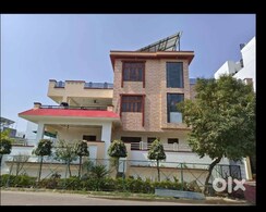 5 BHK + Pooja Room,Servant Room,Study Room,Extra Room Independent House For Rent in Gomti Nagar