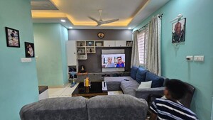 2 BHK Apartment For Rent in Prestige Lakeside Habitat, Varthur
