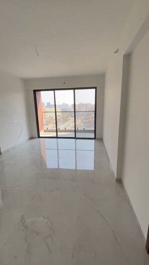 Room in 3 BHK Apartment at Vivanta Yashada Windsong, Ravet – for Rent