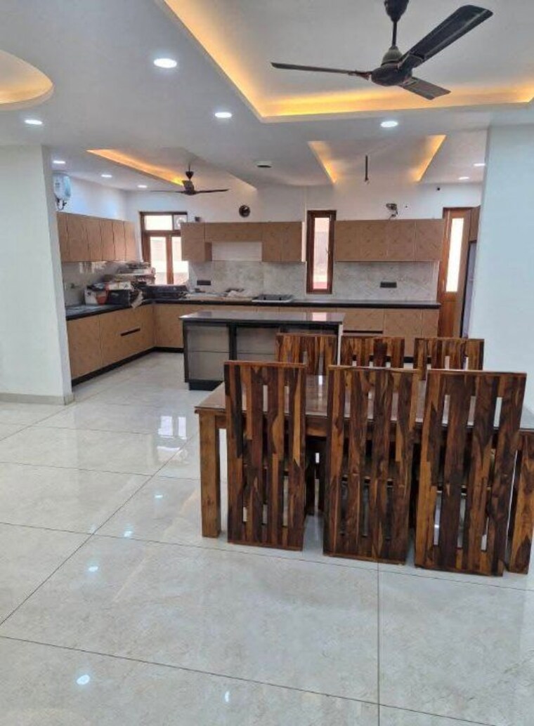 Dining area, sushant-lok-3 5 Bedroom 2200 Sq.Ft. Builder Floor In Sector 57 Gurgaon 10167248