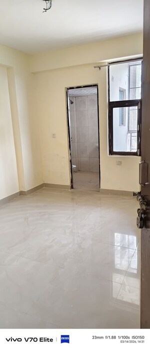Room in 2 BHK Apartment at Maxheights Dream Homes, Kundli – for Rent