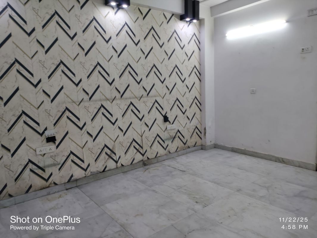 3 BHK Builder Floor For Sale in Gyan Khand II