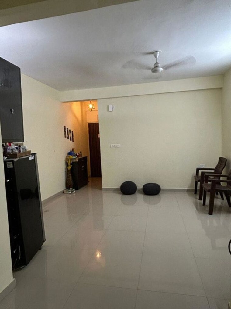 Living Room, signature-global-prime 2 Bedroom 800 Sq.Ft. Apartment In Sector 63a Gurgaon 10167395