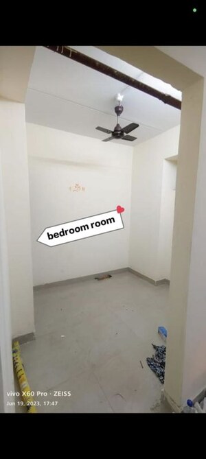 Room in 1 BHK Apartment at Parel – for Rent