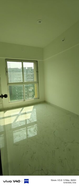 Room in 2.5 BHK Apartment at Suyog CHS Tilak Nagar, Tilak Nagar – for Rent