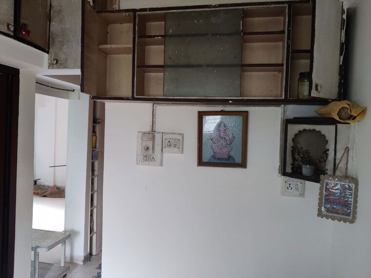 Kitchen, alkapuri society 1.5 Bedroom 680 Sq.Ft. Apartment In Alkapuri Society Pune 10167399