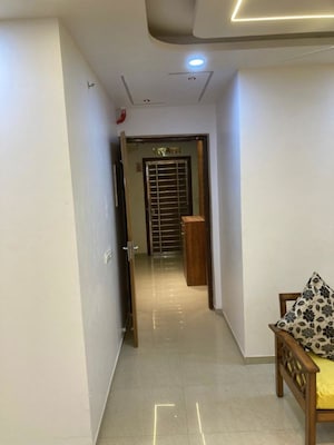 Building Lobby in 3 BHK Apartment at Omaxe R2, Gomti Nagar – for Rent