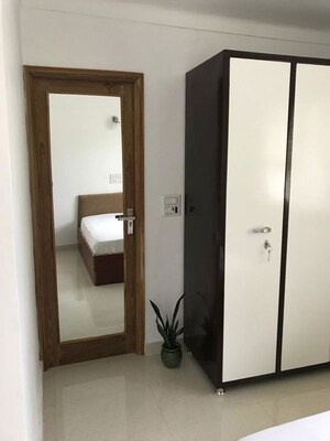  1 BHK Apartment at Green Park – for Rent