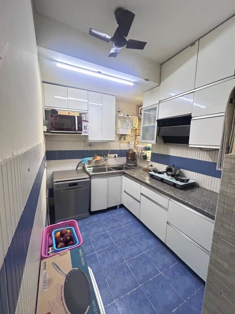 Kitchen, orchid-petals 3 Bedroom 1805 Sq.Ft. Apartment In Sector 49 Gurgaon 10167575