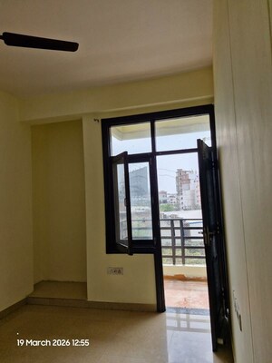 Room in 2 BHK Apartment at Crystal View Apartment, Faizabad Road – for Rent